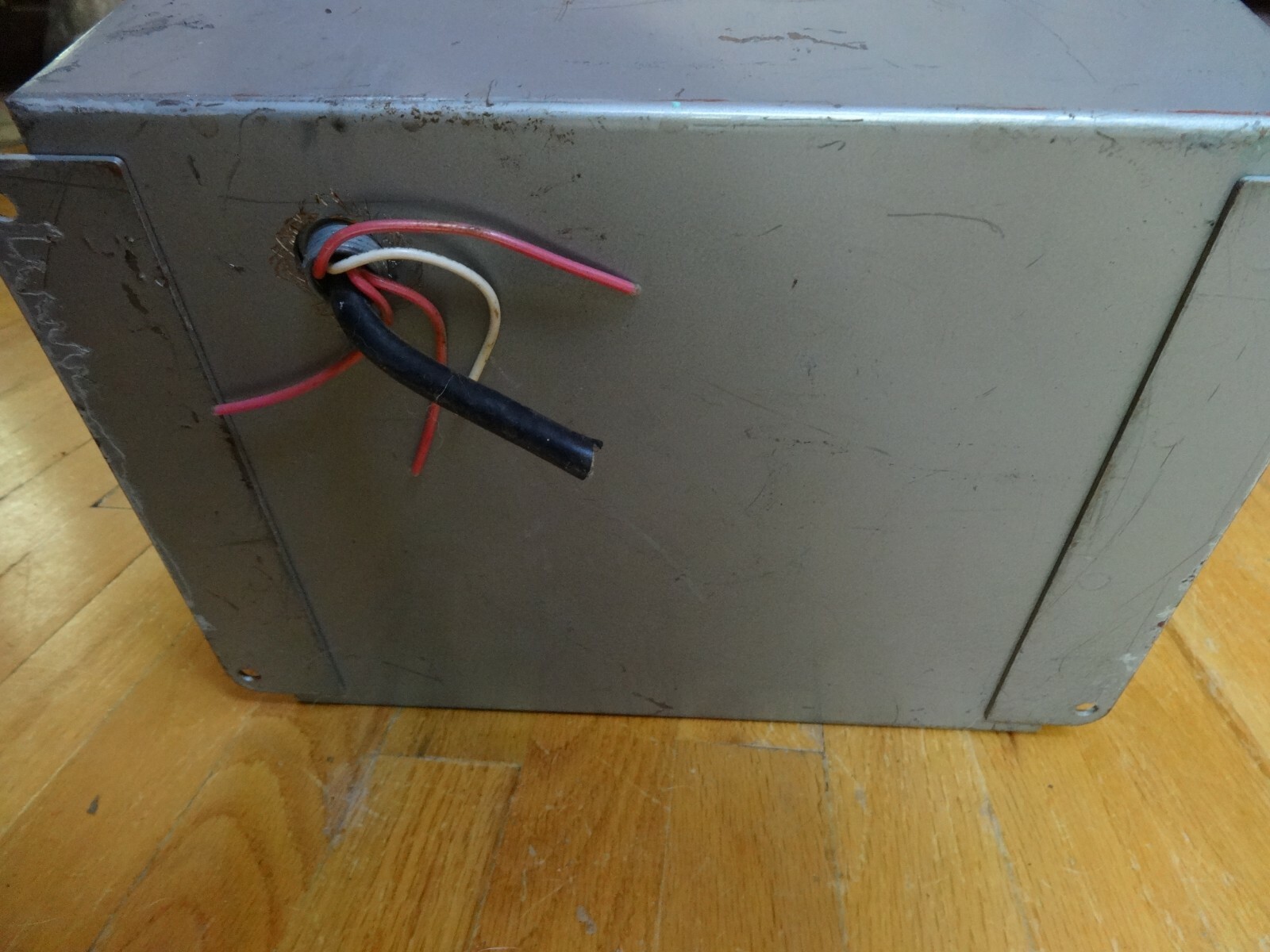 VISI CON INC LOW AIR PRESSURE CONTROLLER IN WATER PROOF JIC BOX 10X8X5 USED