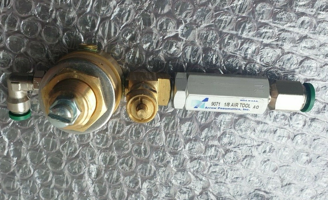 NORGREN R44-167-RNKA REGULATOR W/ CRN0G8703.5C RELIEF VALVE W/ 9071 1/8 AIR TOOL