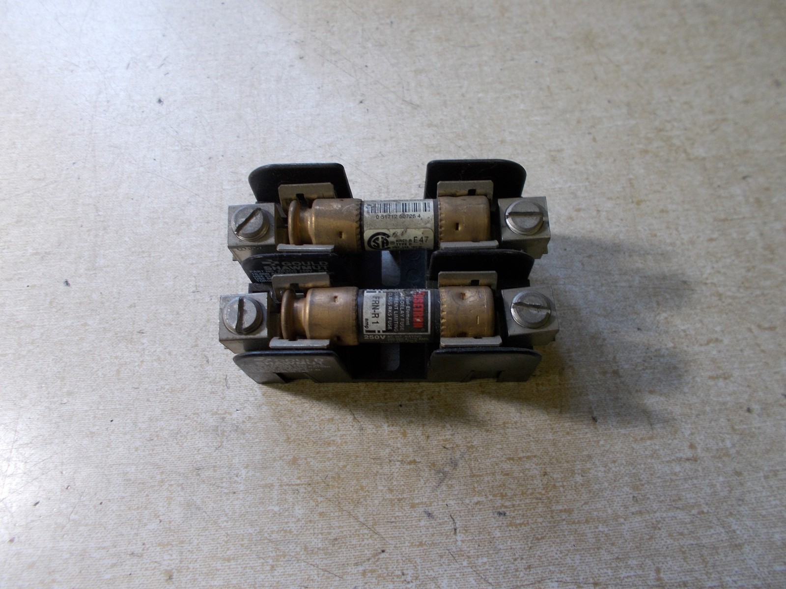 Gould Shawmut 20305 250V 30A w/ 2-Fusetron FRN-R-1 Fuses *FREE SHIPPING*