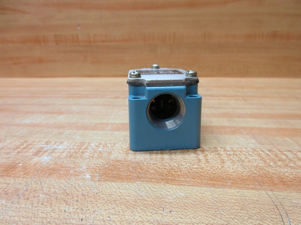 Micro Switch 8LS3 Honeywell Limit Switch (Pack of 3)