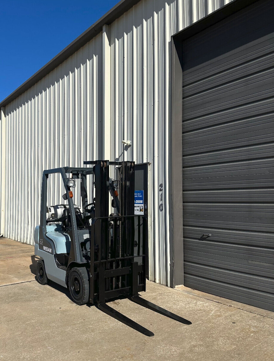 2013 Nissan Propane Forklift MP1F1A20LV 4000lb lift Triple 187″ – 2084 hrs