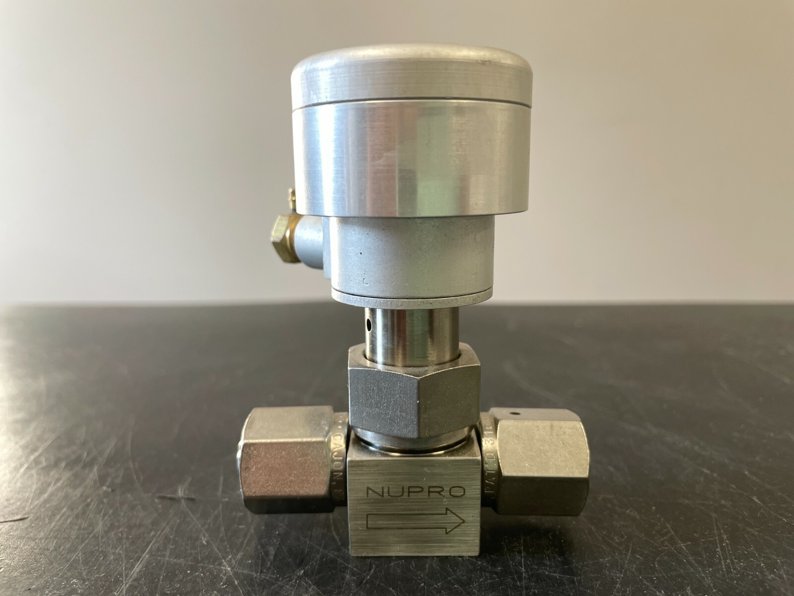 Swagelock Nupro SS-4BK-V51-1C Bellows Valve