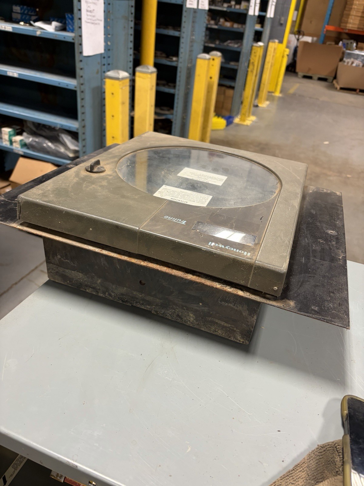 HONEYWELL TRULINE DR45AT-110-00-00-0-000000-0 DR4500 USED