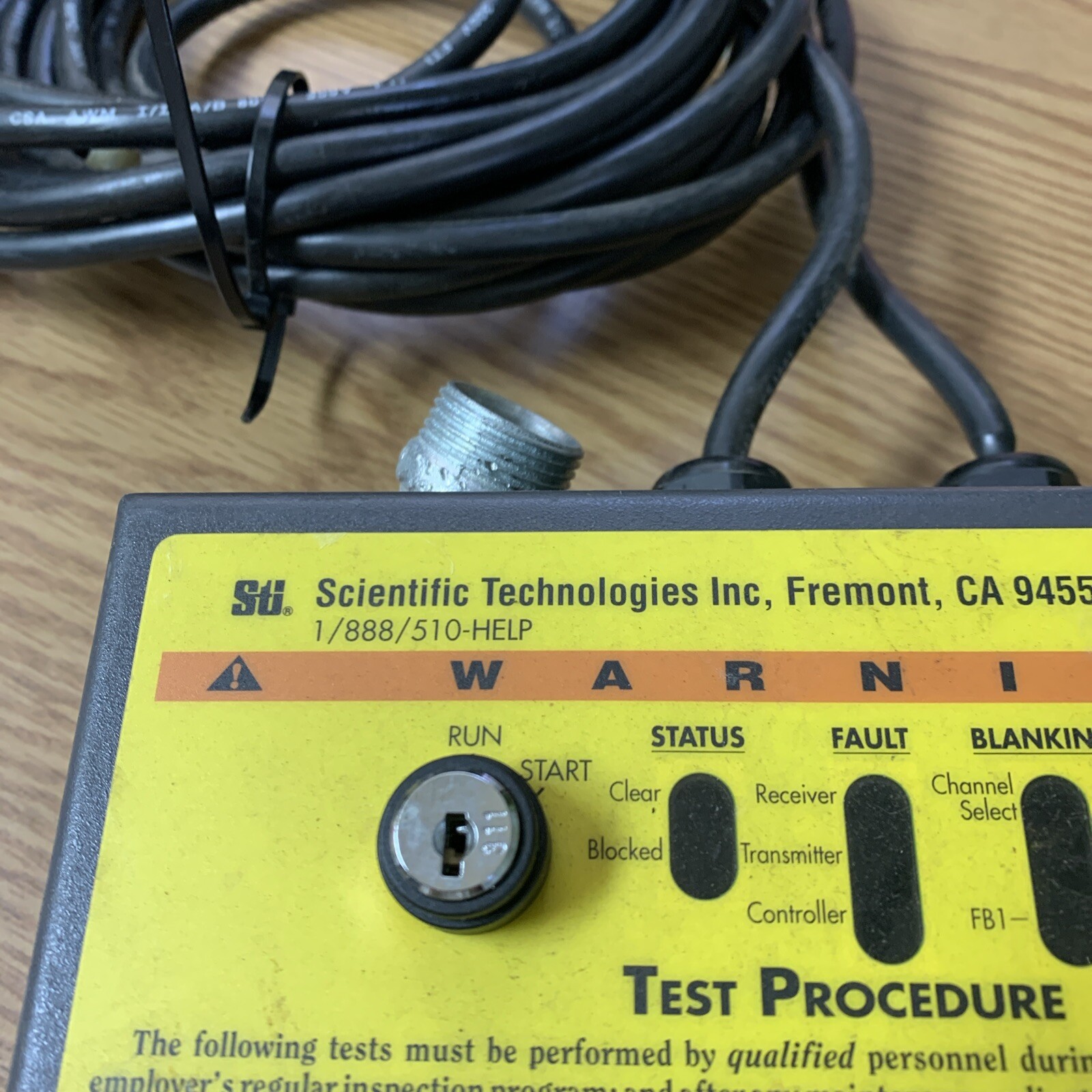STI LCCK-FB-AC1-U USED SAFETY LIGHT MS4312BR, MS4312BX See Pics