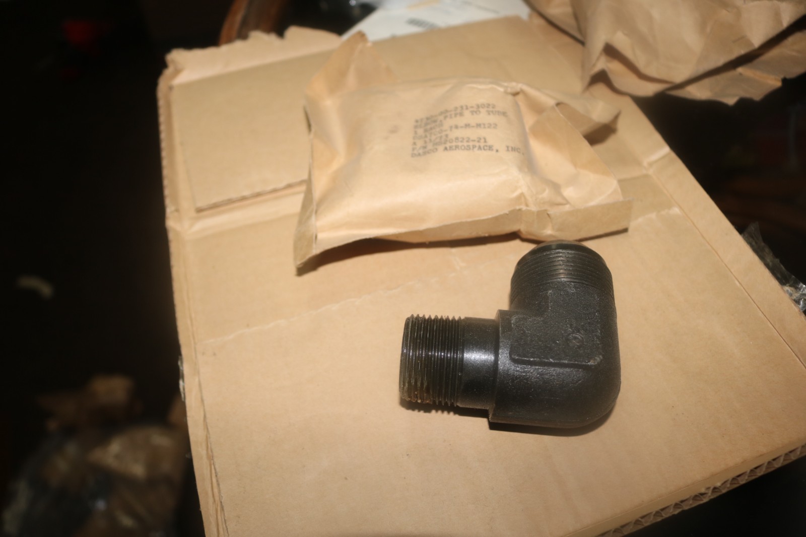 NOS USGI Steel elbow pipe to tube fitting MS20822-21 4730-00-231-3022 1″ x 1 5/8