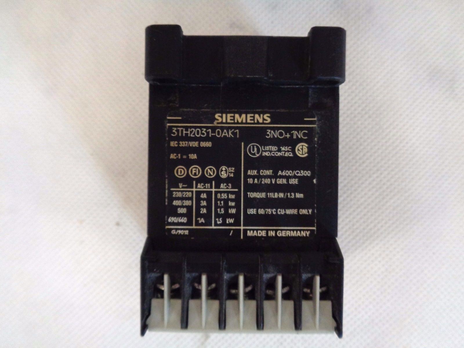 SIEMENS 3TH2031-0AK1 CONTACTOR