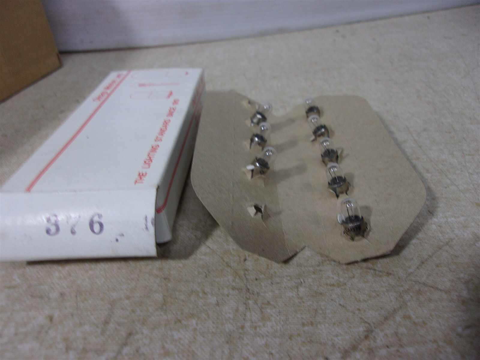 NEW Chicago 376 Miniature Lamps *FREE SHIPPING*