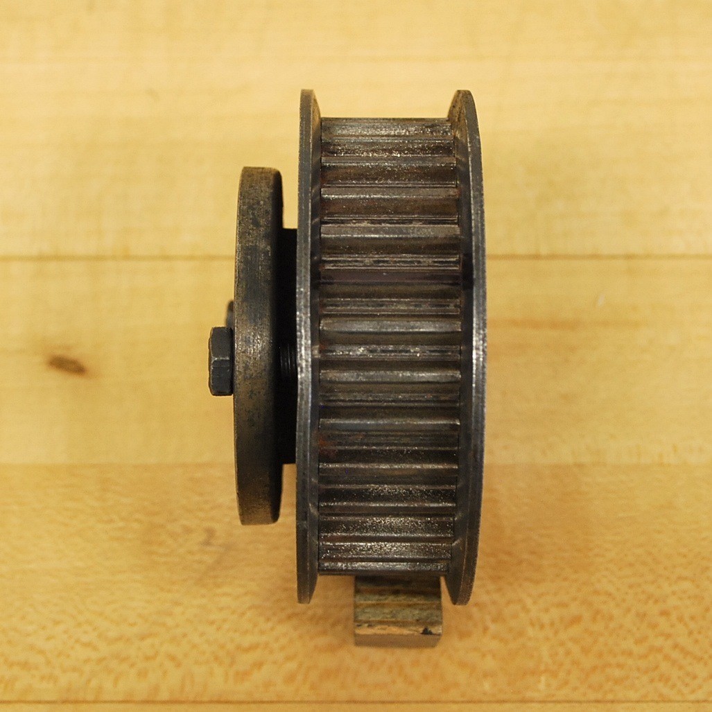 Browning B328M20H Timing Pulley. Attached is a Browning #H1 1/8 Hub. – USED