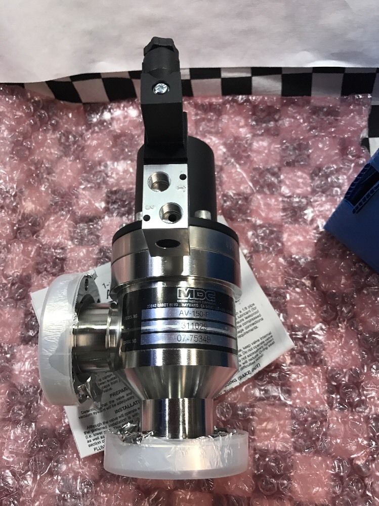 MDC Angle Valve 1.5″ HV Pneumatic 2-3/4″ CF, AV-150-P & Humphrey 31039RC