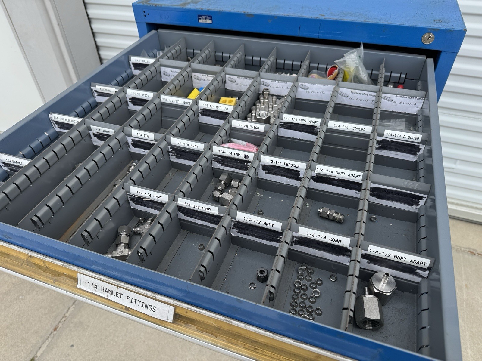 Ham-Let / Swagelok Fittings – 8 Drawer cabinet included (1000+ Pieces Estimated)