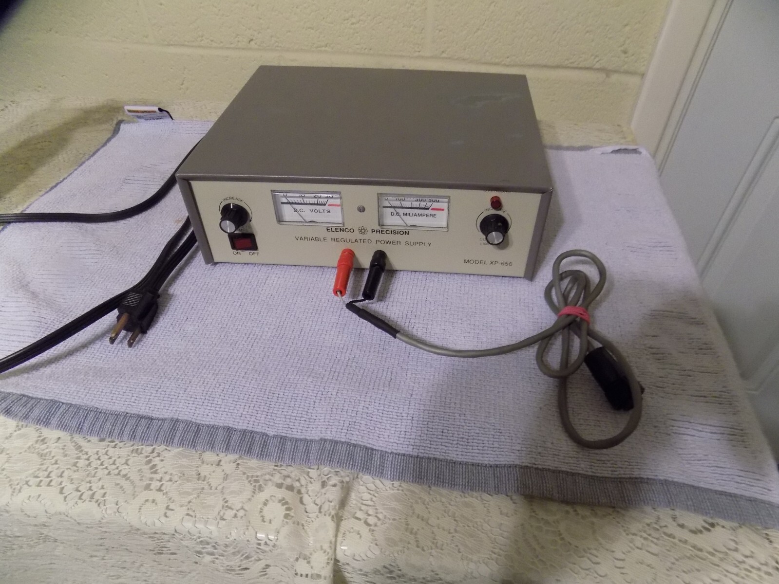 Elenco Precision XP-656 Laboratory Variable Regulated Power Supply TESTED WORKS