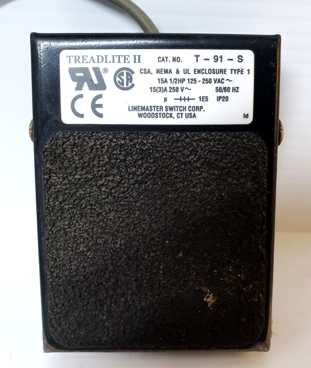 Linemaster Treadlite II Foot Switch Pedal – 15A 1/2 HP 125-250VAC T-91-S