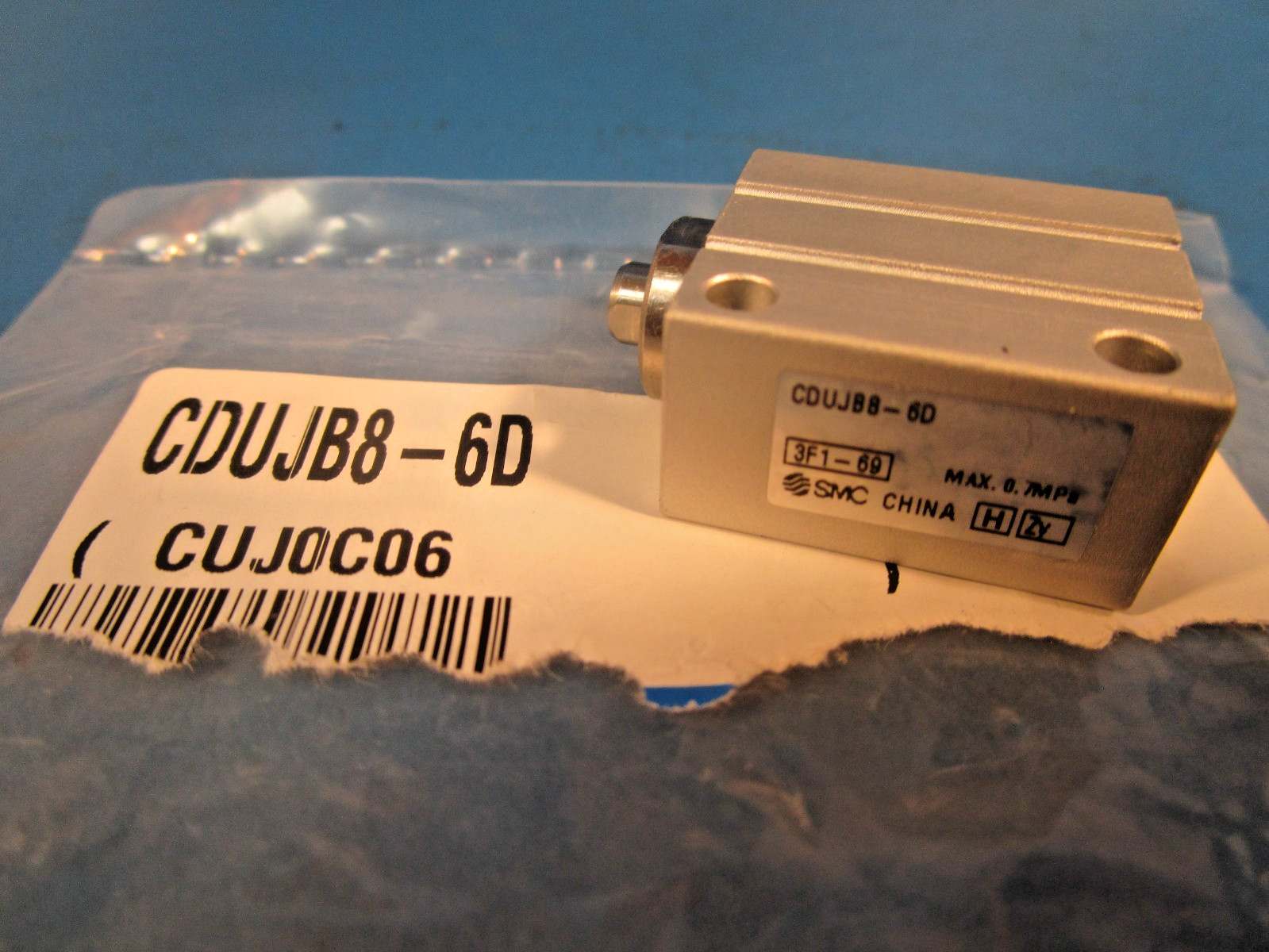 SMC CDUJB8-6D, Mini Free Mount Cylinder, 8mm Bore, 6mm Stroke, Auto Switch