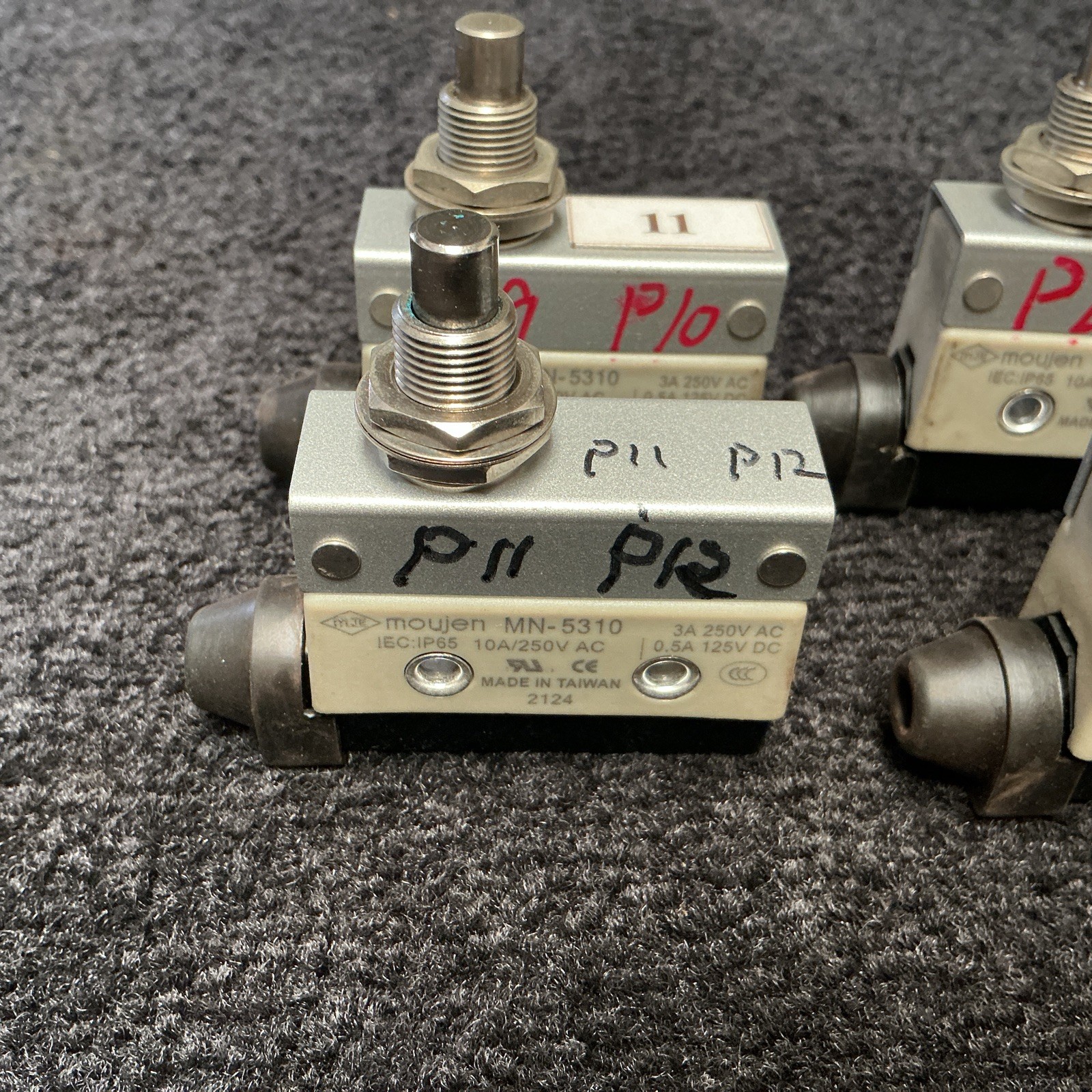Moujen Mn-5310 Limit Switch Lot Of 4. Preowned Tested