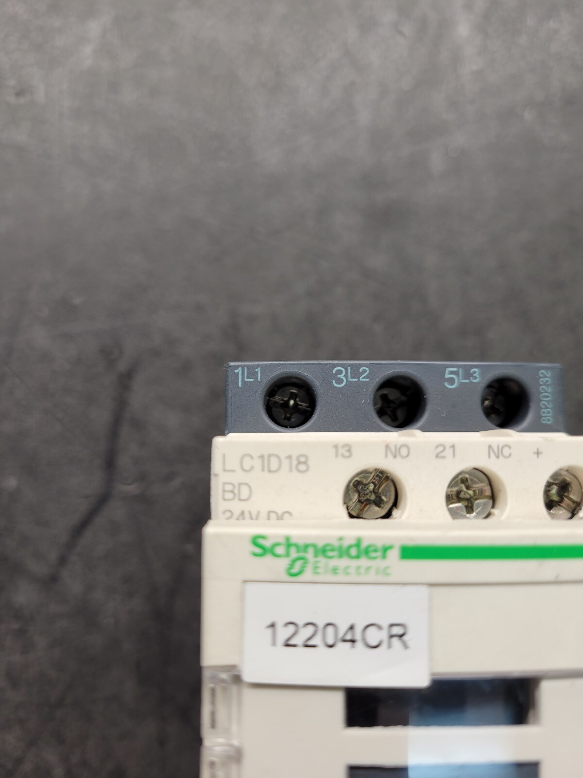 Schneider IEC/EN60947-4-1 w/LC1D18BD.