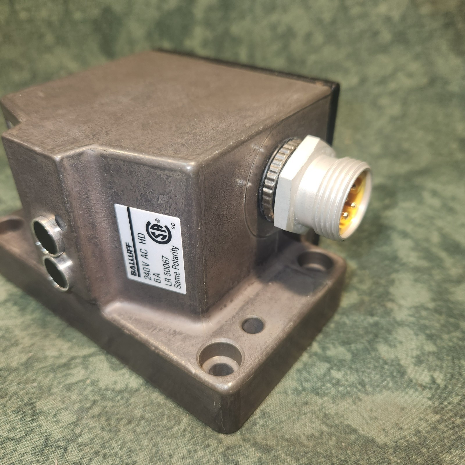 Balluff Sensor # BES516-B2-KHG-12-602-11/ – 240 VAC (18200-Tub-F)