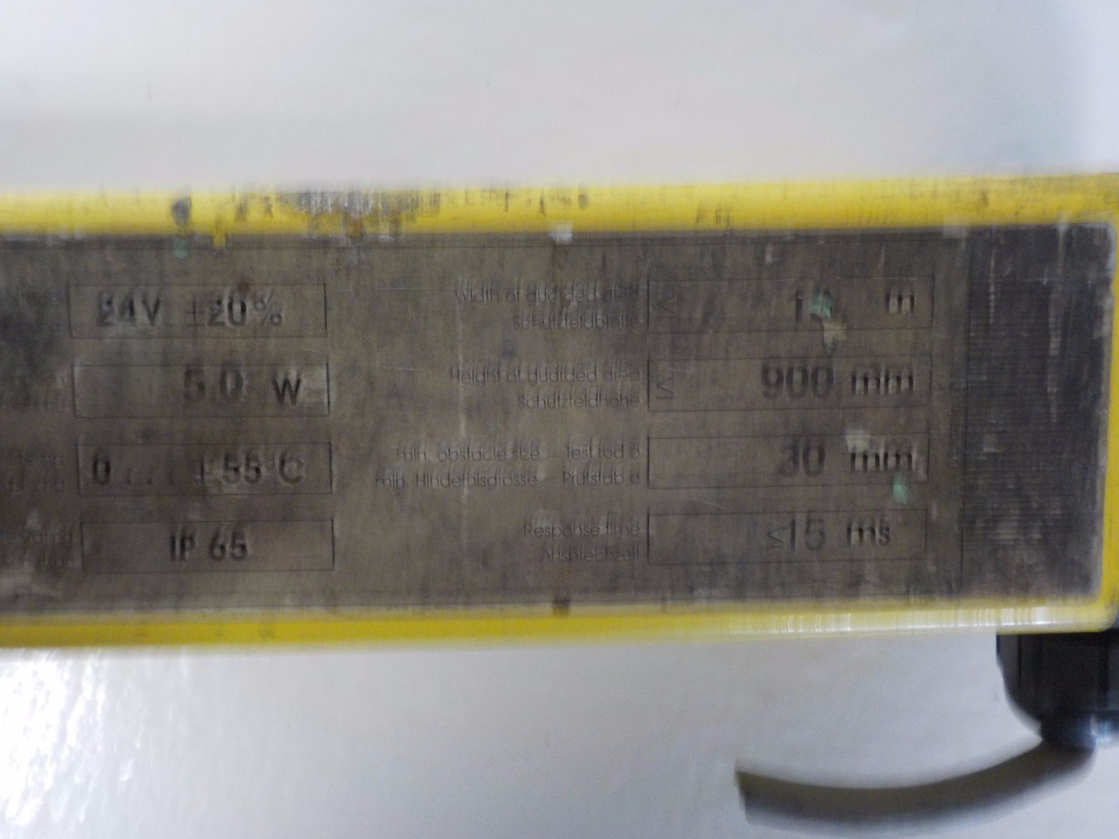 SICK FGSS900-211 USED SAFETY LIGHT CURTAIN TRANSMITTER FGSS900211