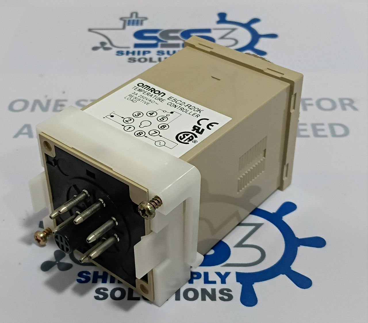 Omron E5C2-R20K Temperature Controller 0 to 200°C Volt 100/110/120V AC