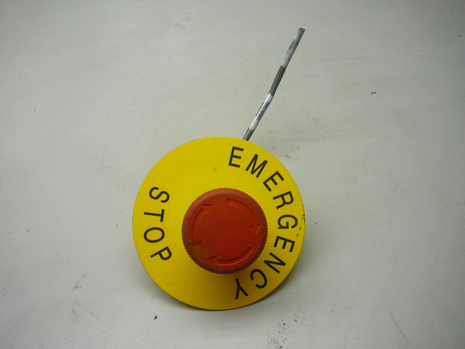 TELEMECANIQUE ZB2-BE102 EMERGENCY STOP BUTTON