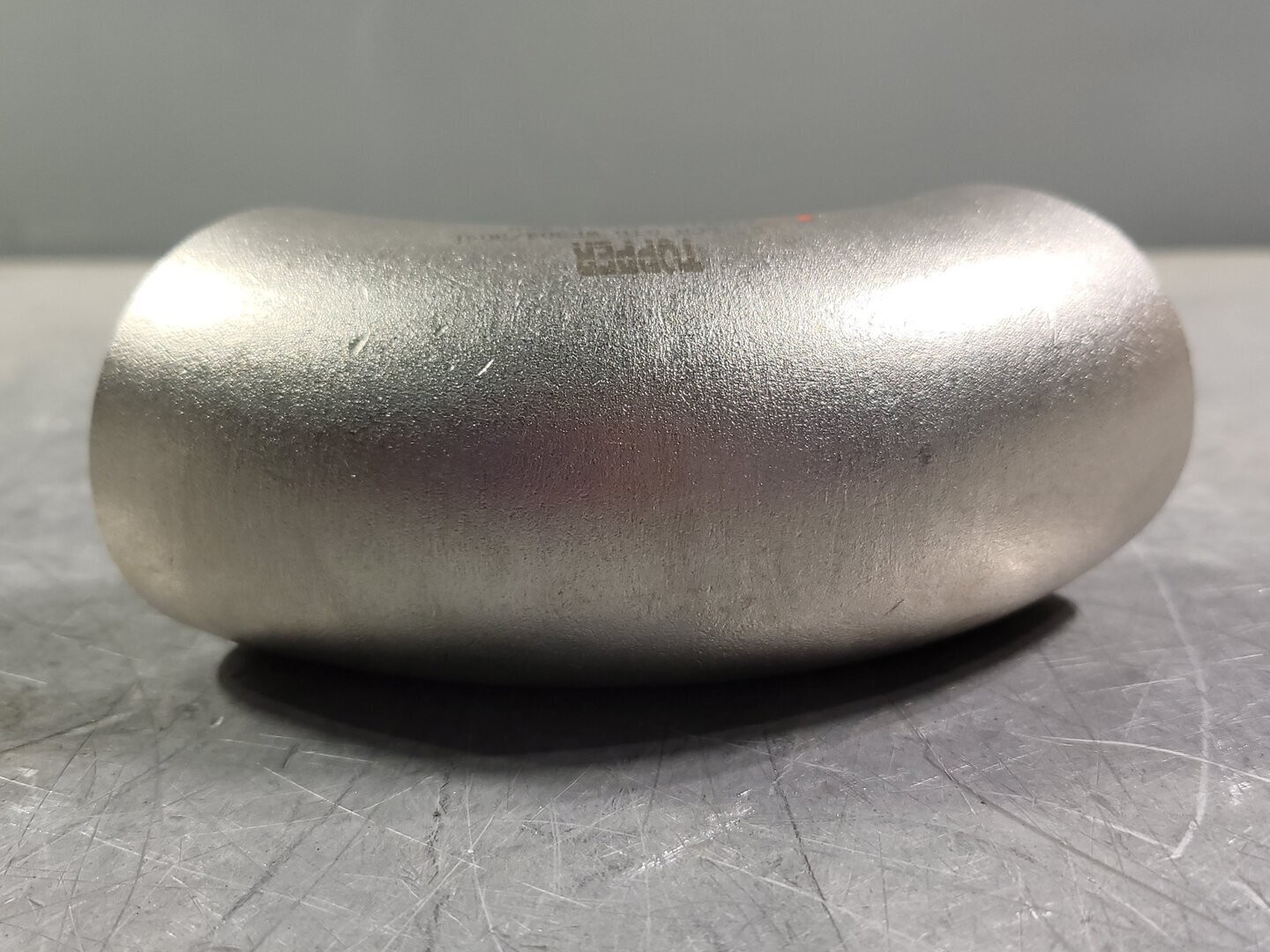 SURPLUS NEW TOPPER 2″ 90 Deg Buttweld Elbow SCH STD WP304/304L A/SA403 B16.9