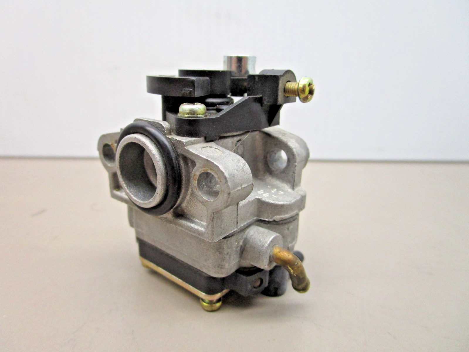 Honda GX31 Engine Carburetor Assembly Walbro WYL 127 16100-ZM5-809