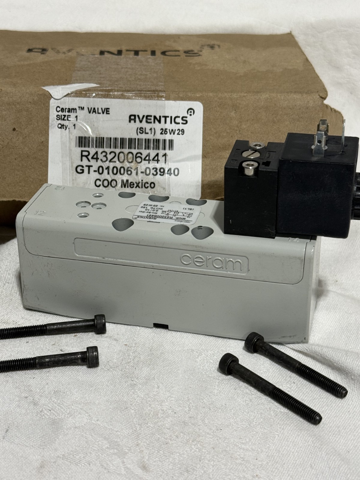 Aventics R432006441 Ceram Solenoid Valve Size 1 24VDC 5/2 Spring Return New NIOB