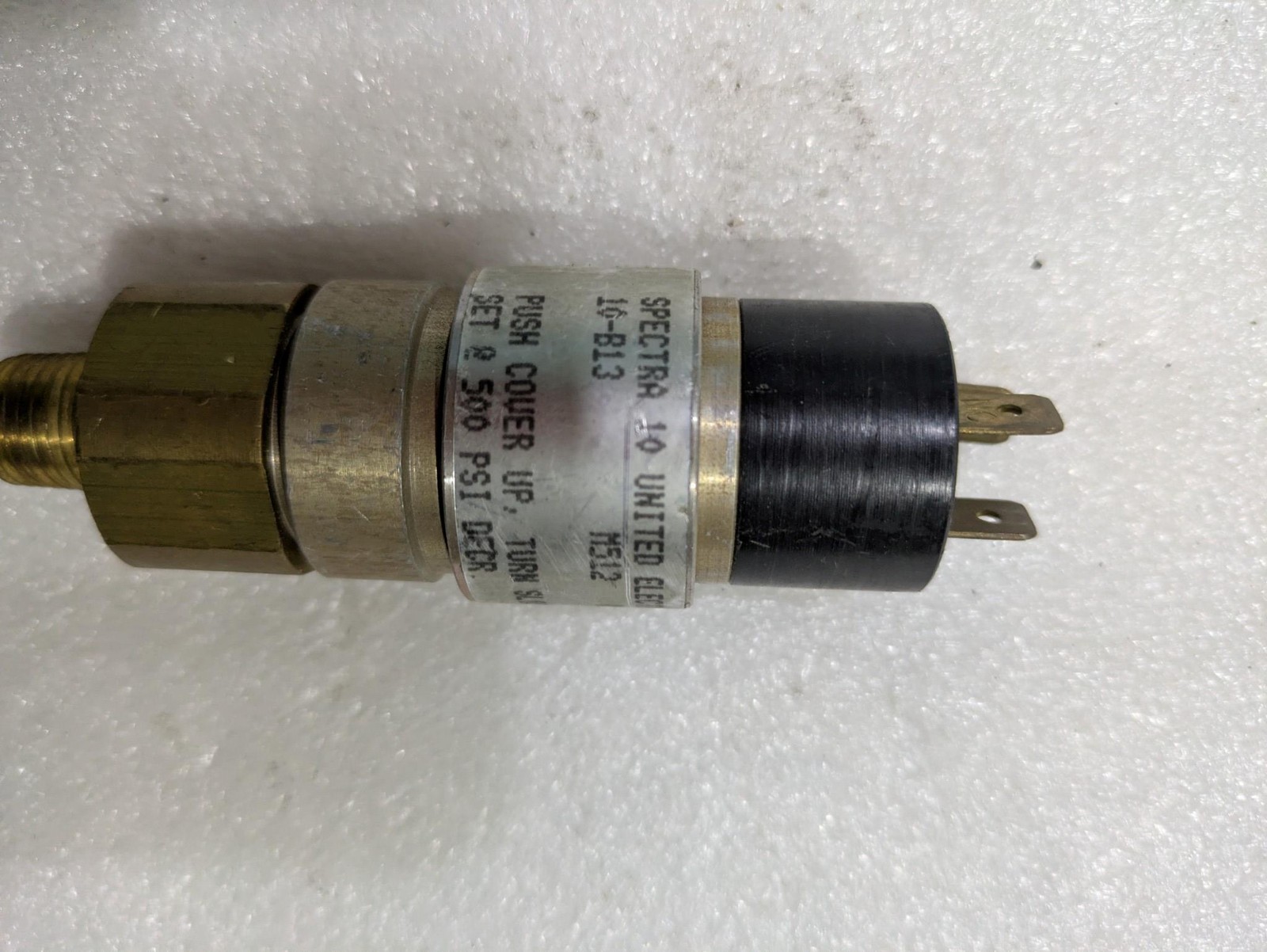 SPECTRA 10 UNITED ELECTRIC 10-B13 M512 M550 100-1500PSI 5A 250VAC PUSH COVER UP,