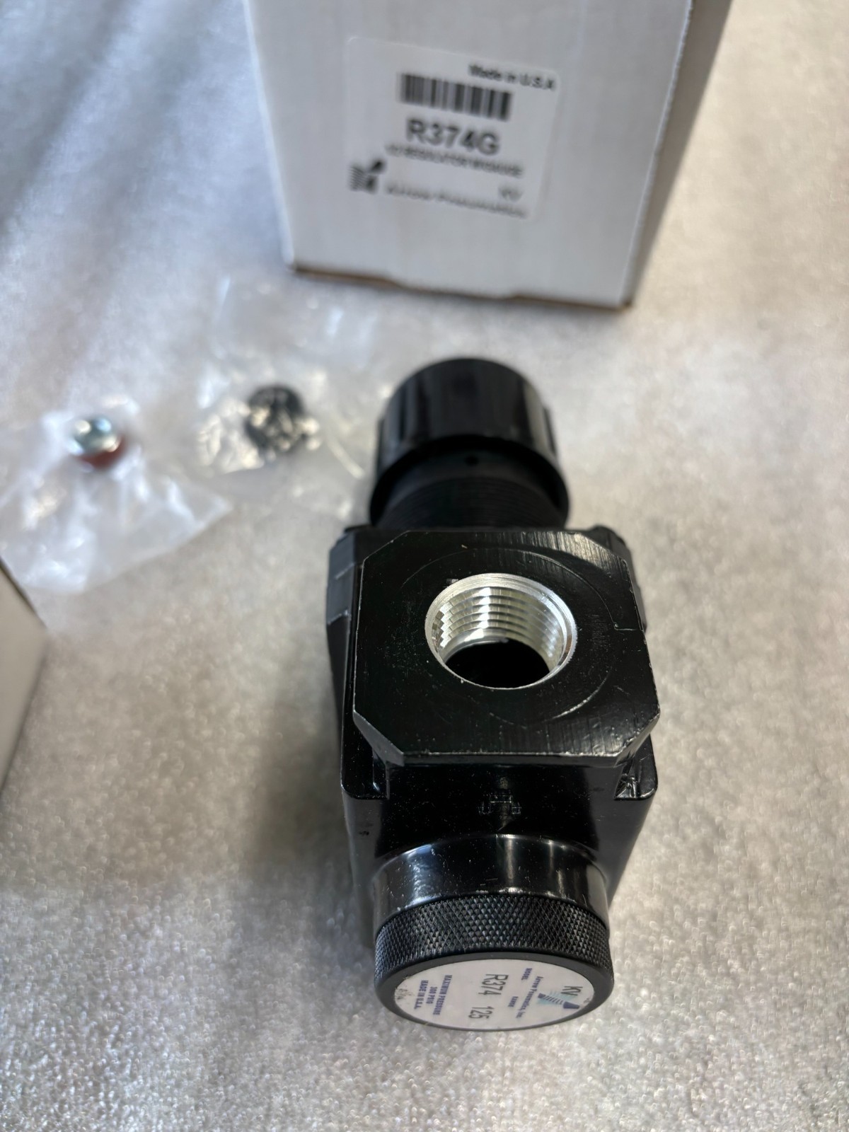 NEW OPEN BOX ARROW R374G 1/2′ REGULATOR W/GAUGE NSFB (in house code #742)