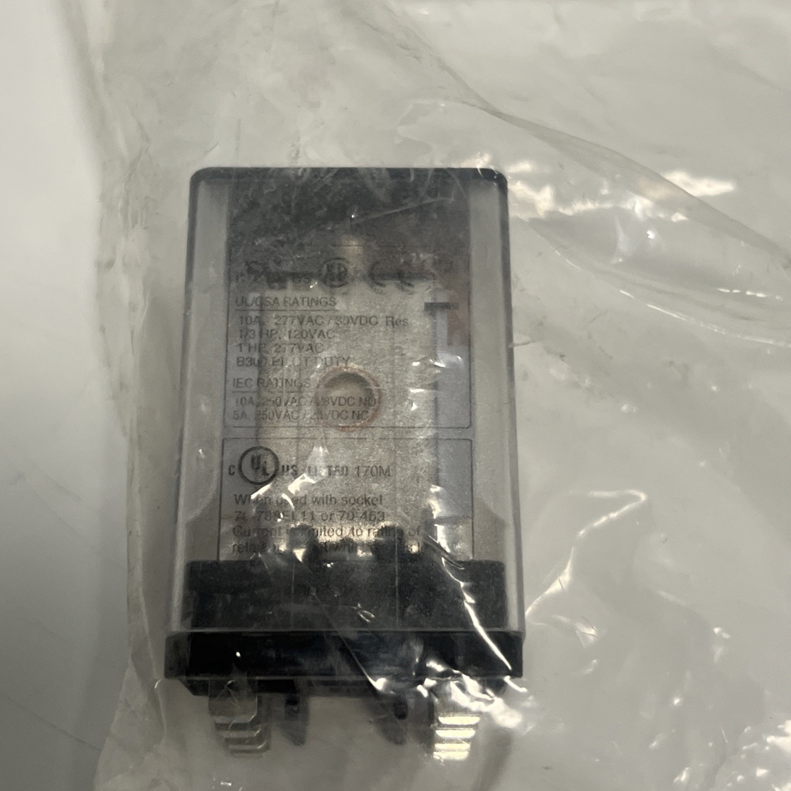 NEW, LOCHINVAR, 100208504, 24V RELAY. (6i-2)