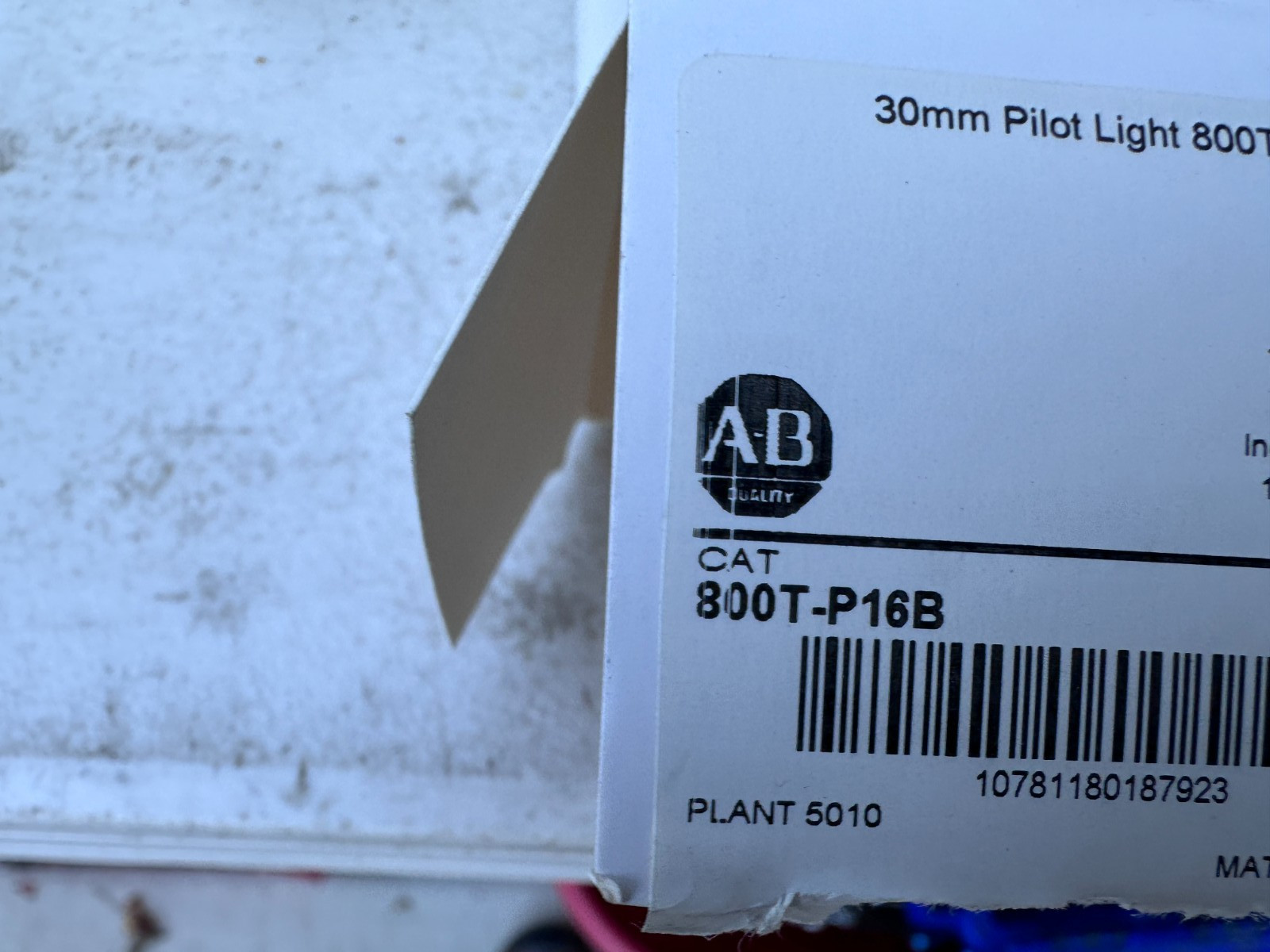 Allen Bradley 800T-P16B 30mm Blue Pilot Light