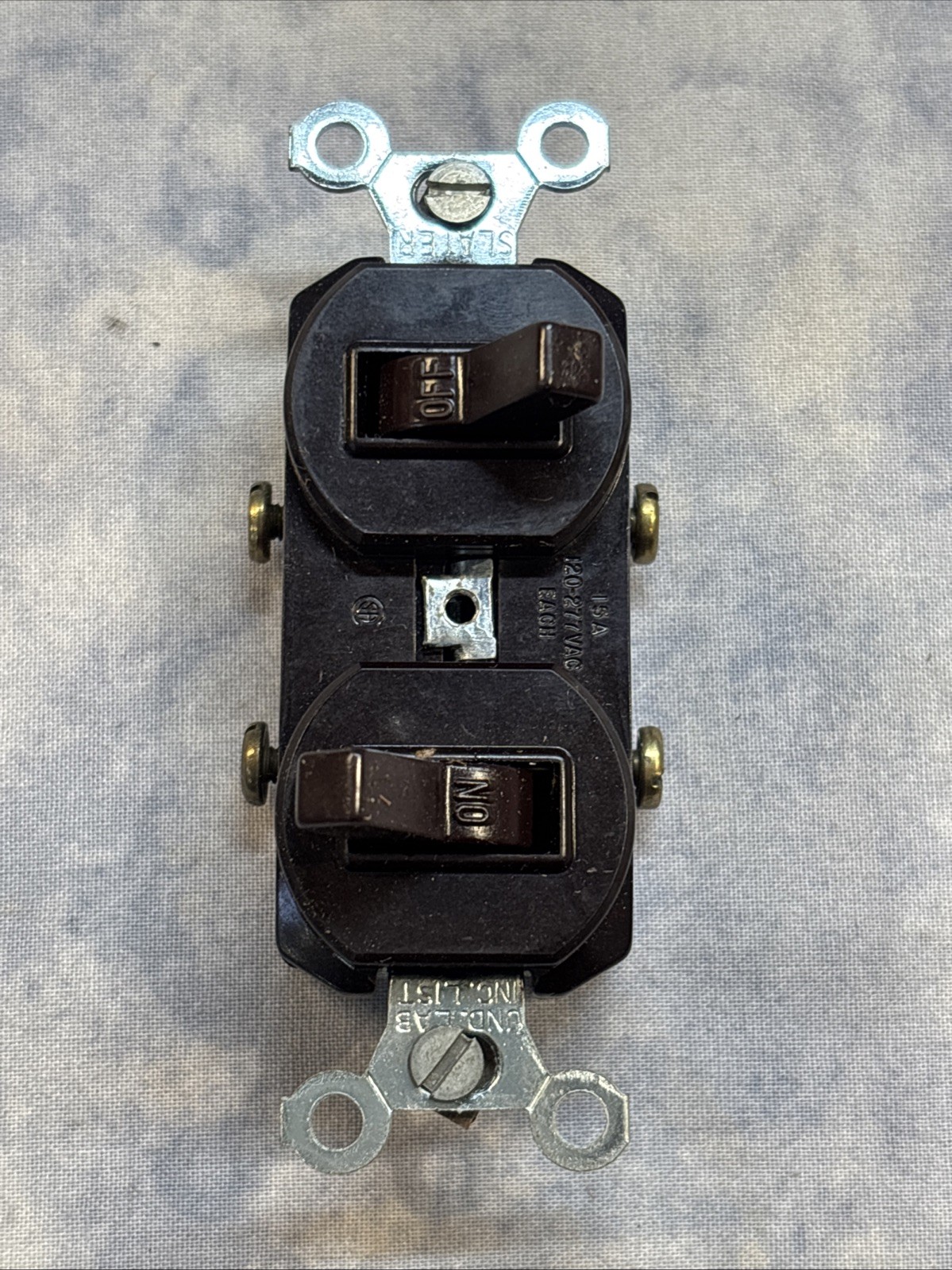 Slater 690-BR Combo Switch 2-circuit-15A NEW OLD STOCK IN BOX