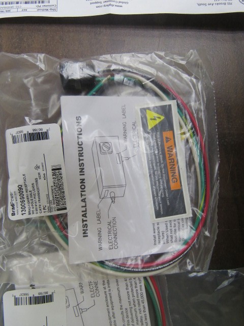 BRAD POWER 1R4006A28M005G Qty of 1 per Lot BRAD POWER 1R4006A28M005G