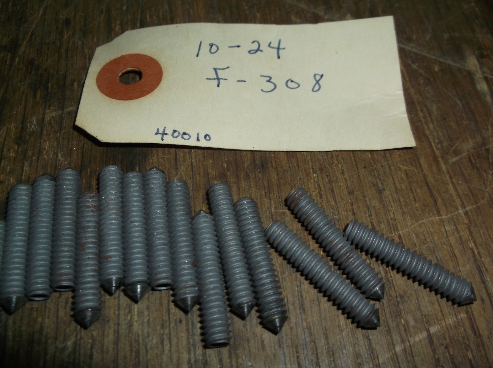 NEW Lot of 17 Screws/Pegs/Studs 10-24 F-308 40010 *FREE SHIPPING*