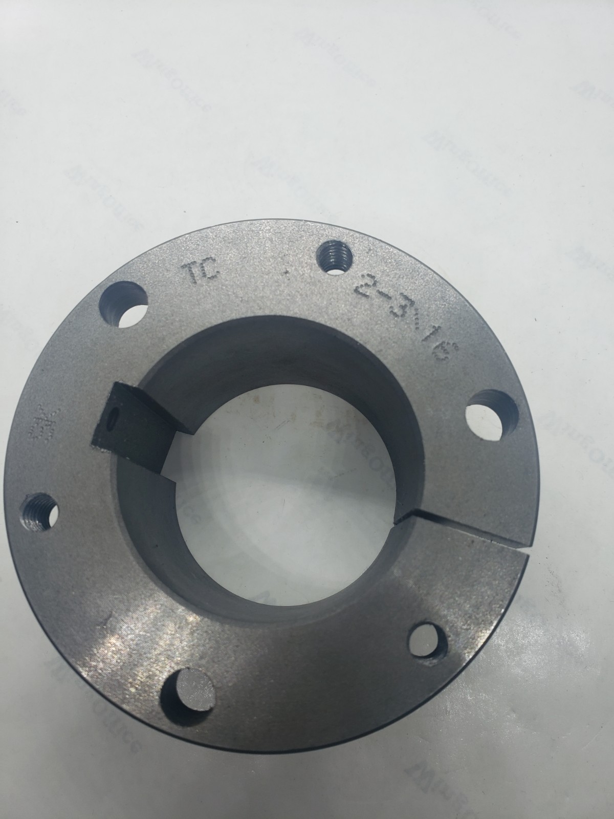SK 2-3/16 QUICK DISCONNECT WITH KEYWAY BUSHING 2-3/16″ BORE, NNB