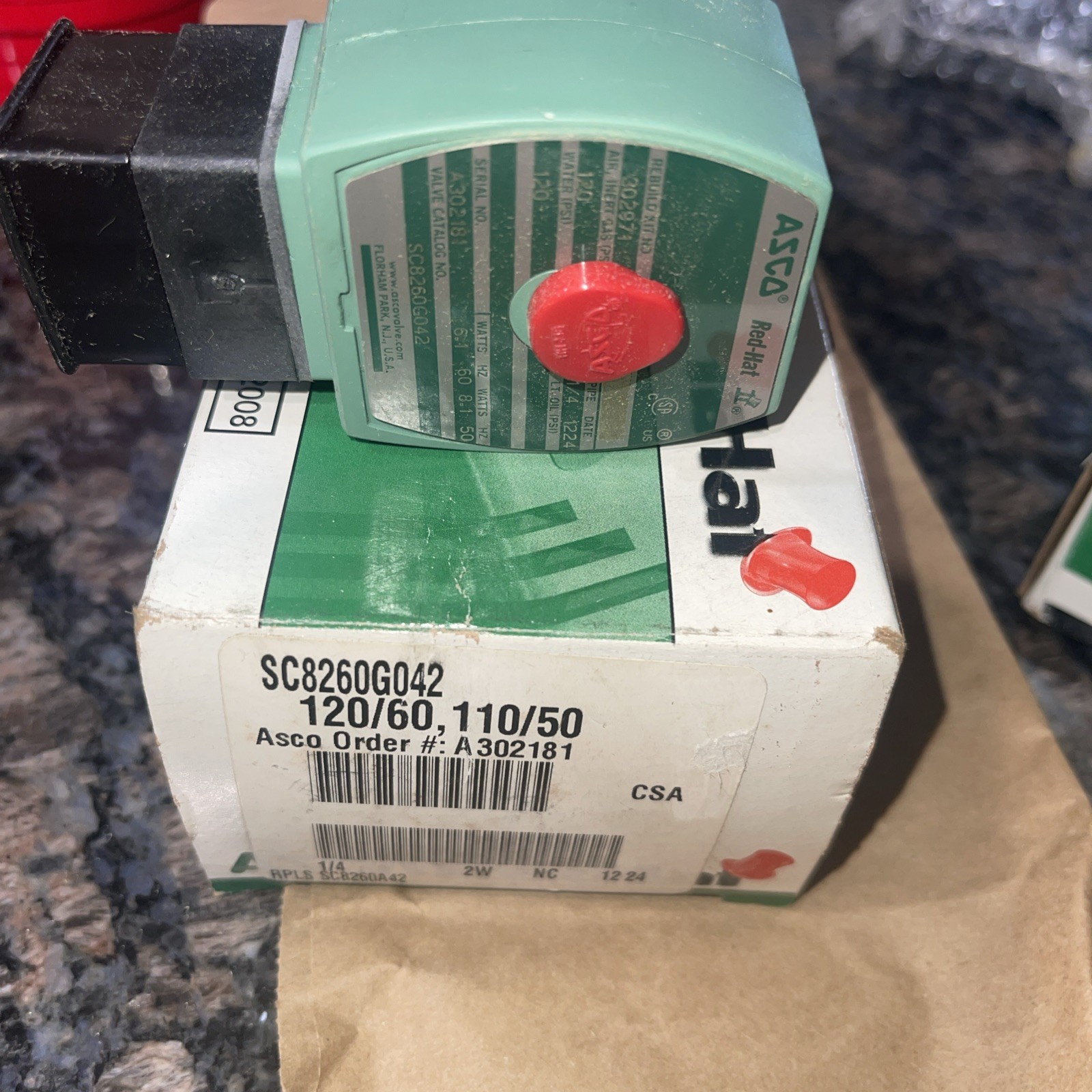NEW ASCO RED-HAT SC8260G042 SOLENOID VALVE, 1/4″ NPT, 120V/60Hz 110V/50Hz