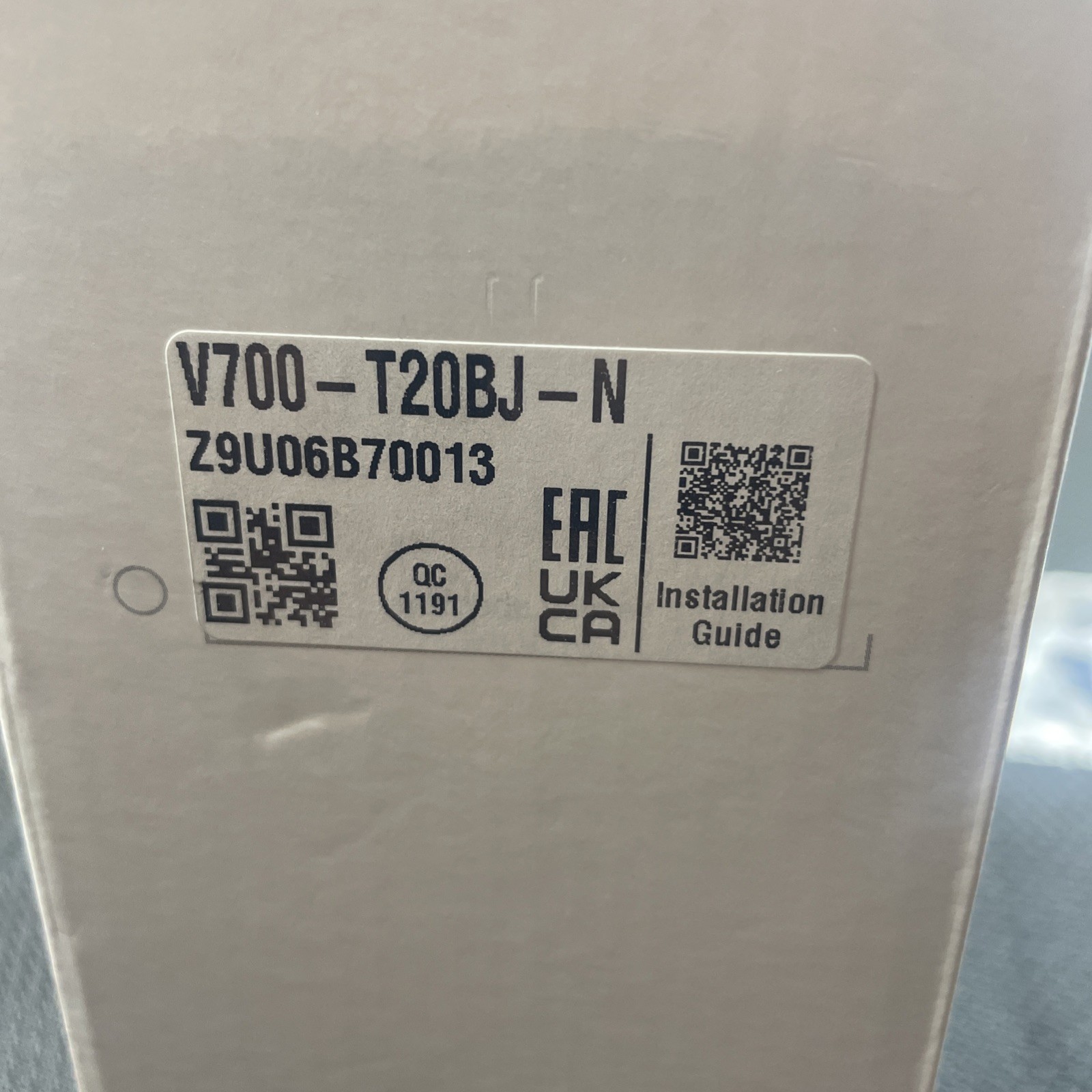 V700-T20BJ-N