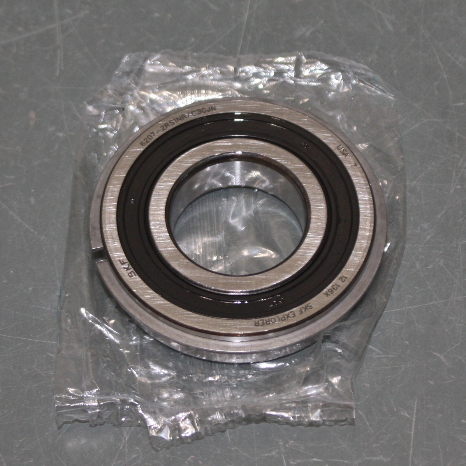 SKF Radial Ball Bearing 6207 2RSNR JEM, 35mm ID x 72mm OD x 17mm, 100Cr6