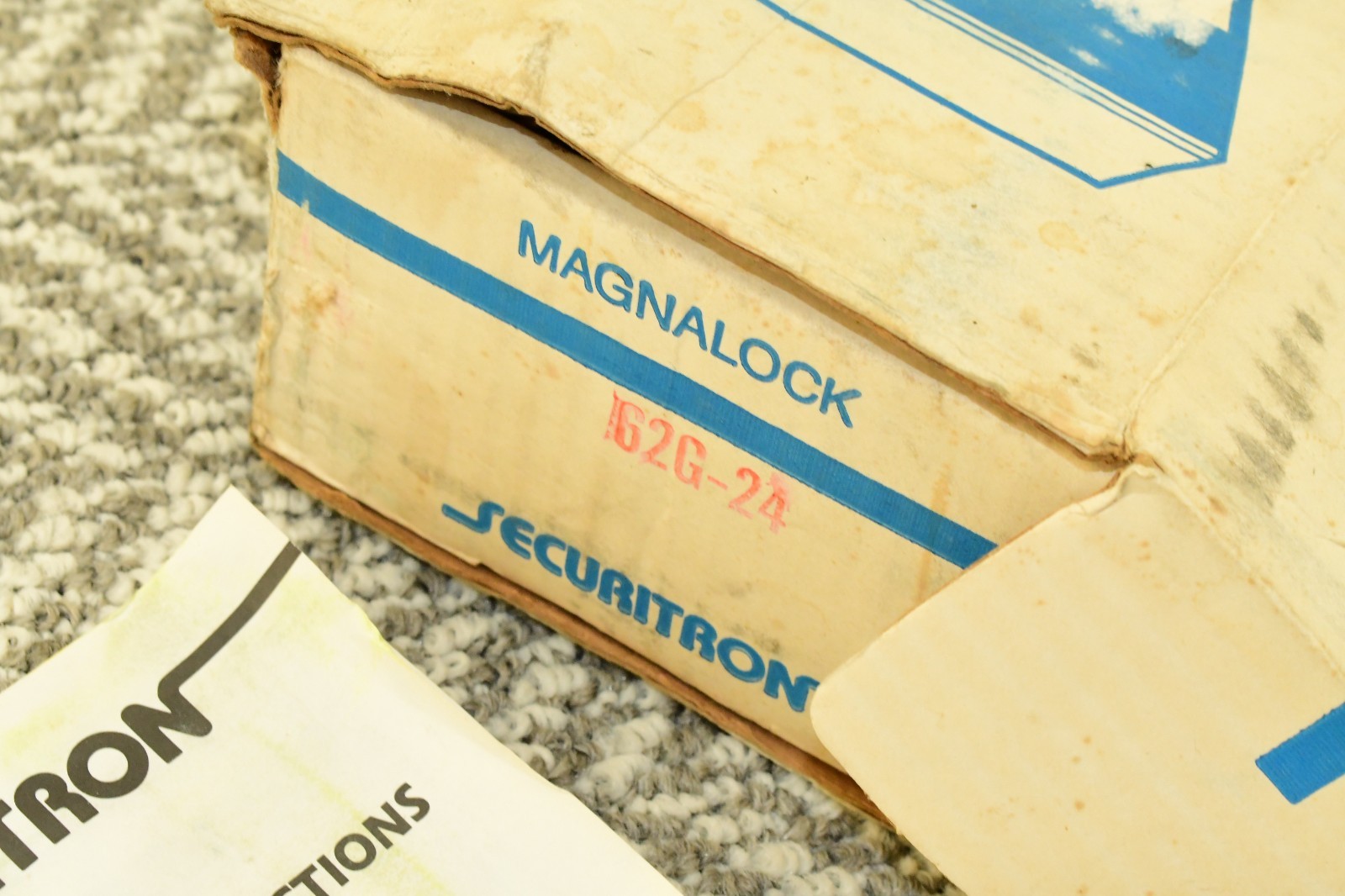 Securitron Electromagnetic Door Lock 24VDC Magnalock 1200Lbs Model 62G-24 125ma
