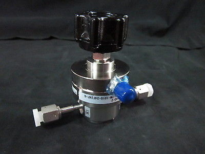 AIR LIQUIDE U22SSS2W101024F24FG Regulator, U22SSS-2W-1010-24F24F-G