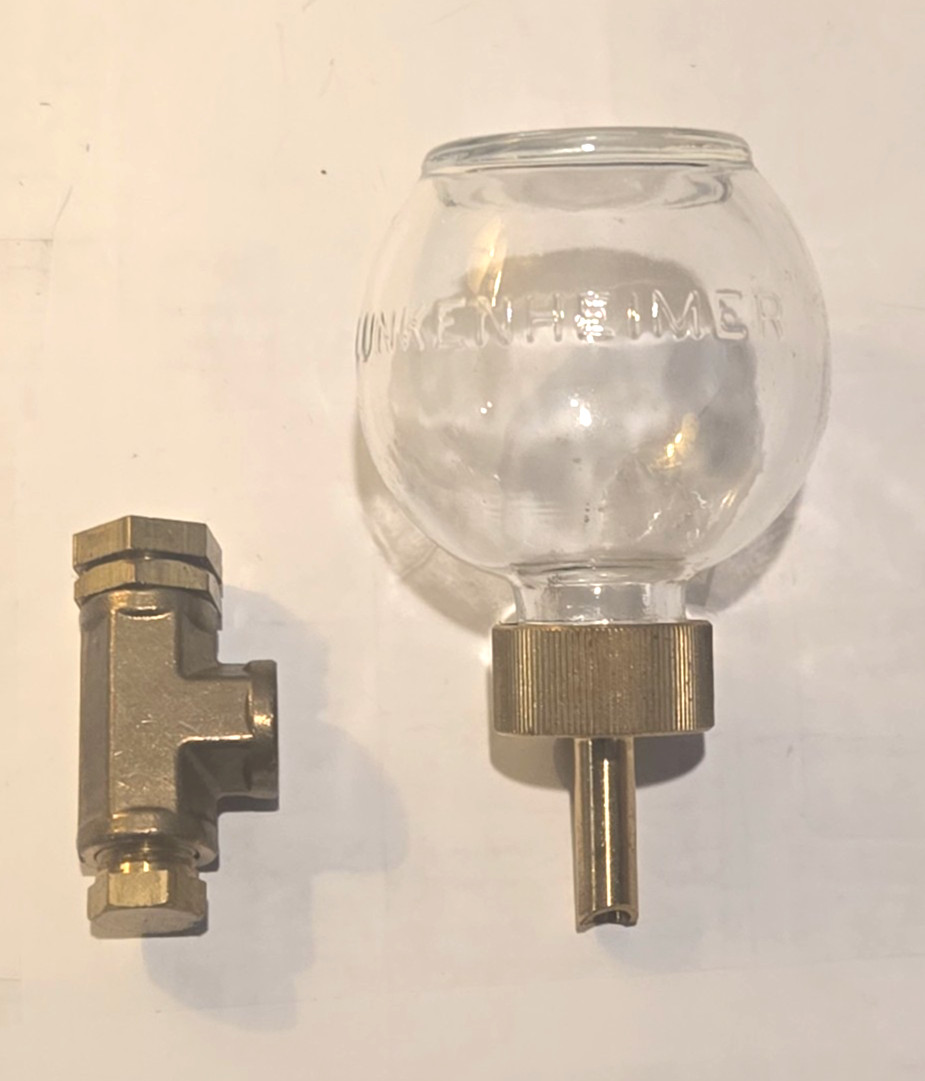 1/4″ NPT Lunkenheimer 1834 Glass Oiler – 4 oz. Capacity