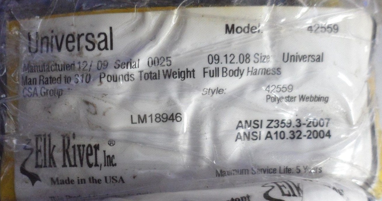 ELK RIVER UNIVERSAL FULL BODY HARNESS 310 LBS. 42559