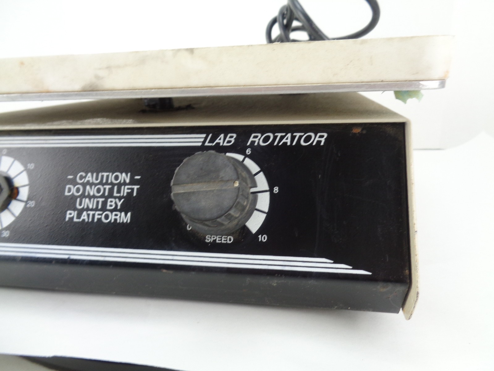 LAB-LINE INSTRUMENTS MODEL 1314 ROTATOR 120 VOLTS 43 AMPT 60 HERTZ 51 WATTS