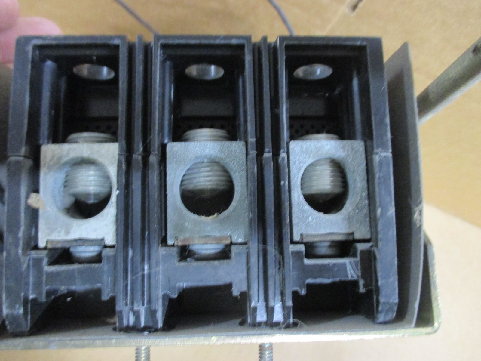 SQUARE D 250 AMP BREAKER KHL3600M1021 USED