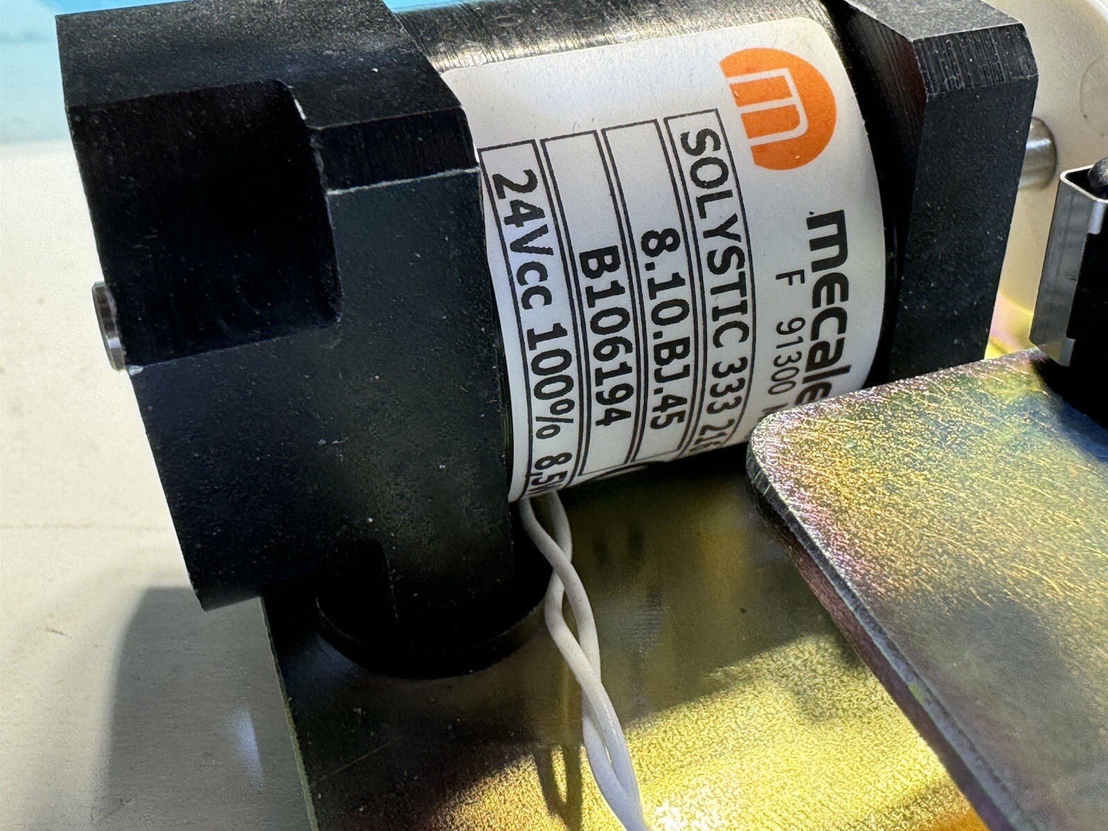 Mecalectro Solystic 333 216/02 8.10.BJ.45 B106194 Solenoid w/ Banner Q20E-78017