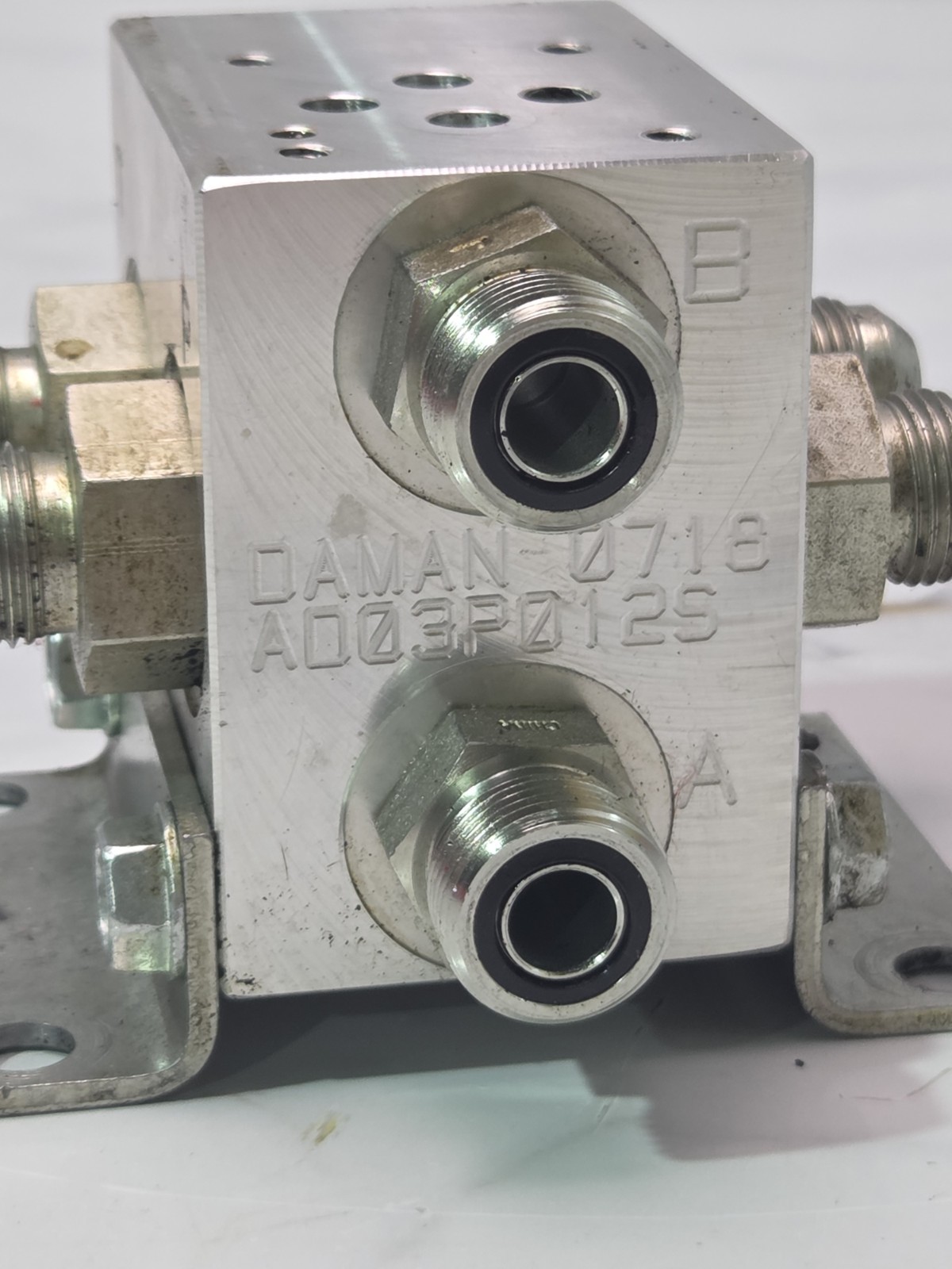 DAMAN AD03P012S MANIFOLD UNMP
