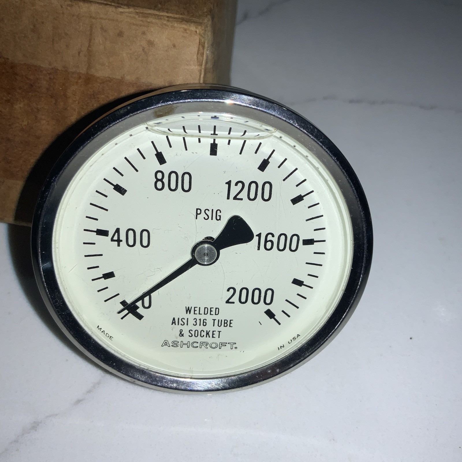 NOS: Ashcroft 0-2000 PSIG Welded AISI 316 Tube & Socket Liquid Gauge – USA