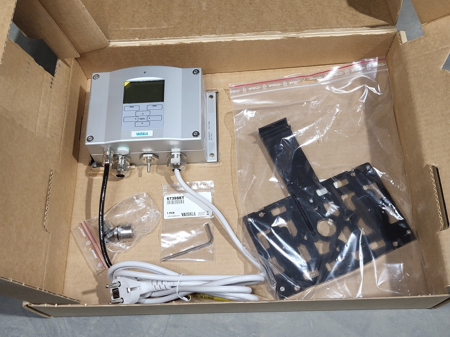 SURPLUS NEW 2016 VAISALA PTU301 Pressure, Humidity and Temperature Transmitter