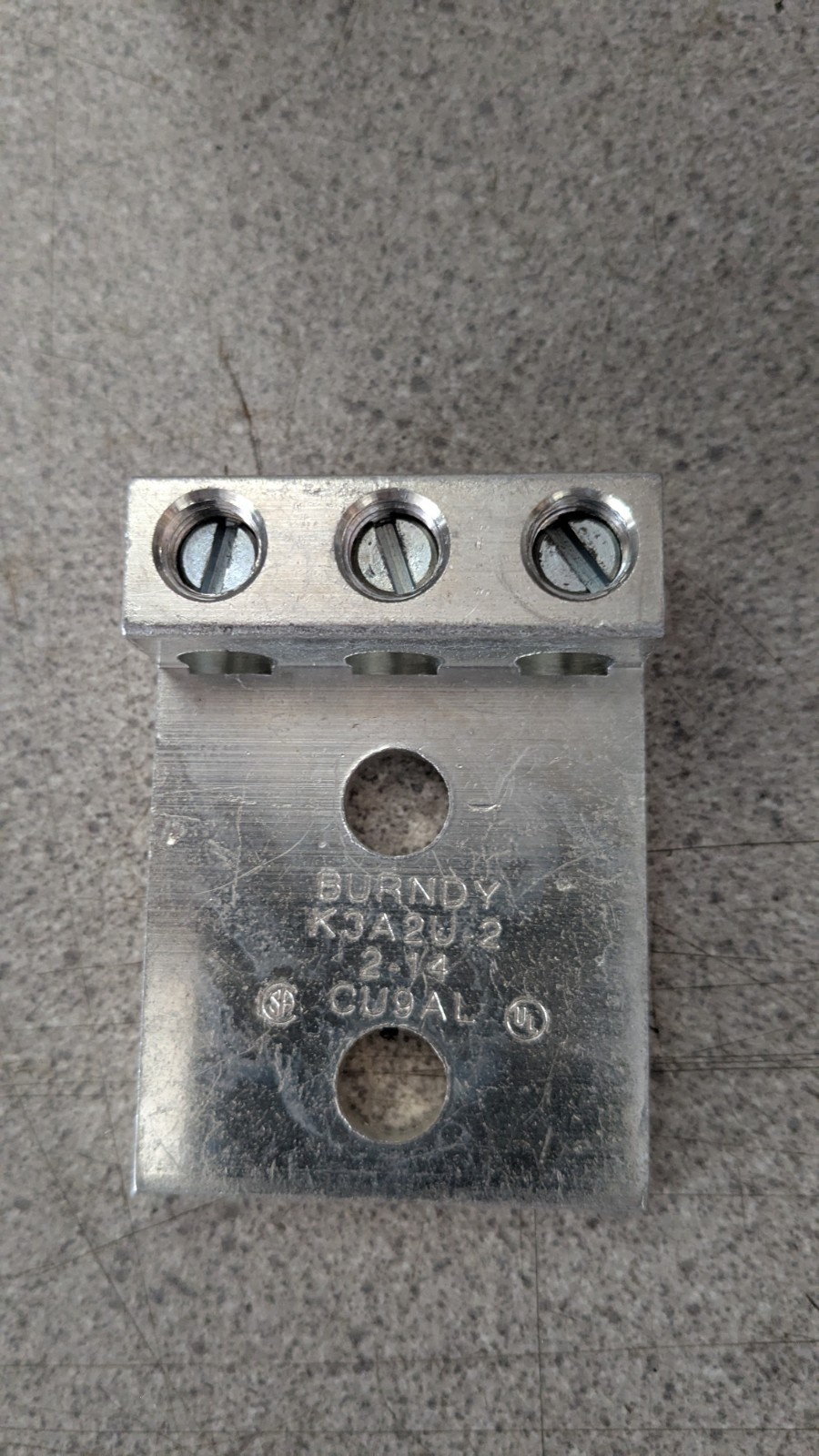 Burndy K3A2U-2 2-14 CU9AL NEW. 1 Each. 12 Available