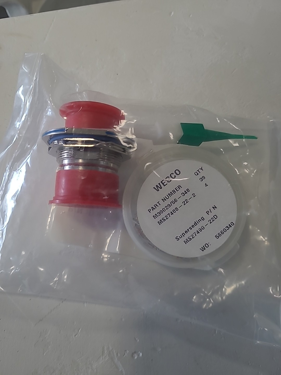 AERO-ELECTRIC CONNECTOR D38999/24FD35SN 37 Position Circular Connector Plug