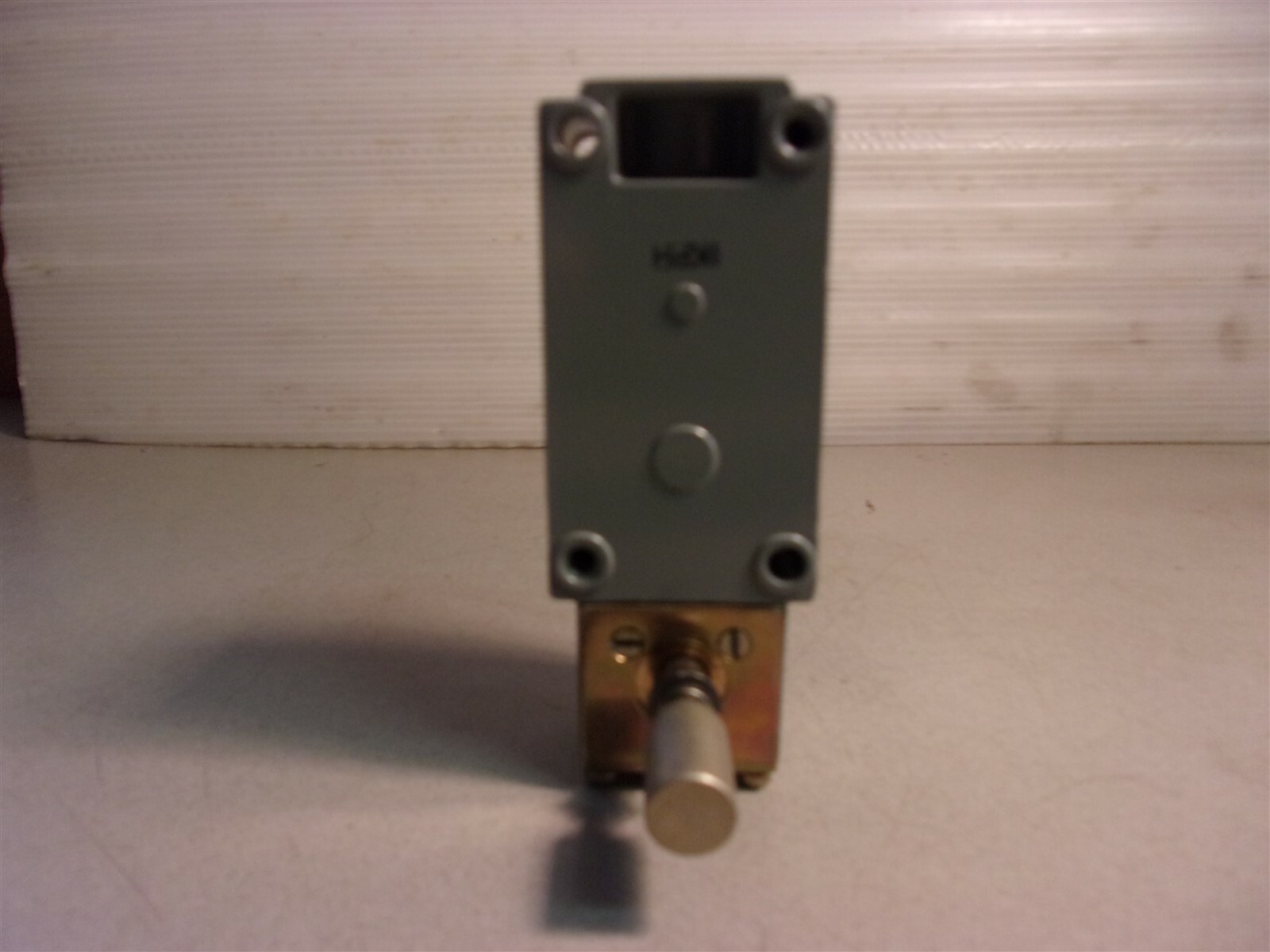 NEW Allen Bradley 802T-CM Series C Limit Switch *FREE SHIPPING*